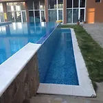 Sanny View South- студия мир авангарда Apartment *