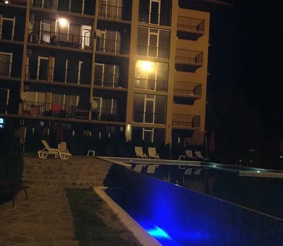 Sanny View South- студия мир авангарда Apartament